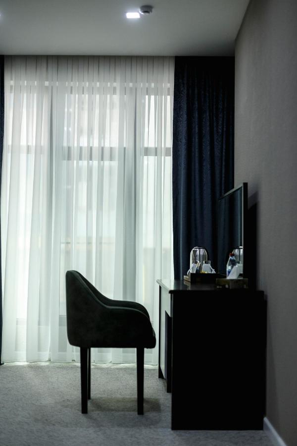 באקו Parallel Hotel מראה חיצוני תמונה