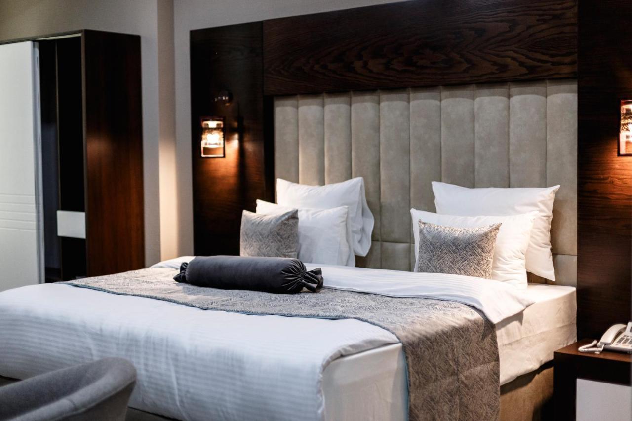 באקו Parallel Hotel מראה חיצוני תמונה