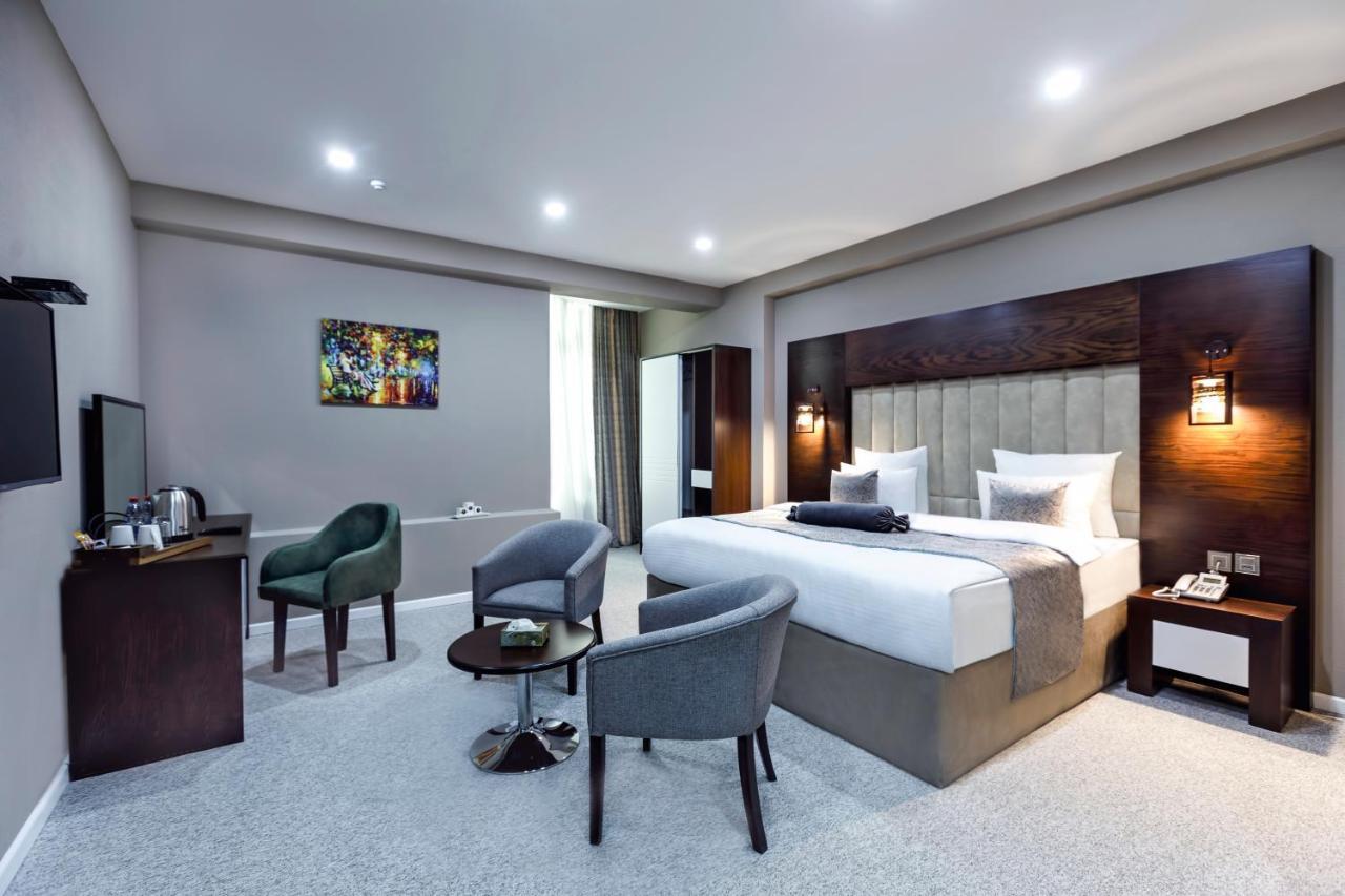 באקו Parallel Hotel מראה חיצוני תמונה